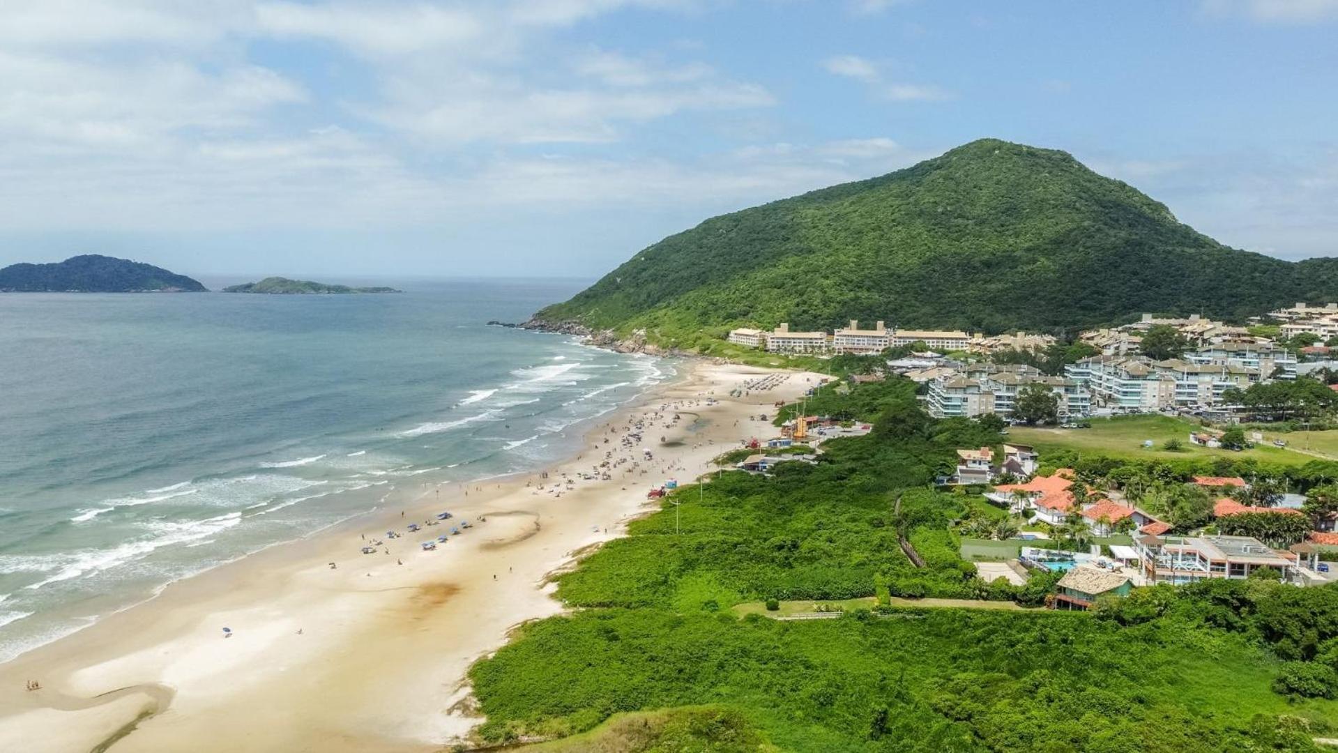Apartamento Apto Girassol 200m Da By Achei *